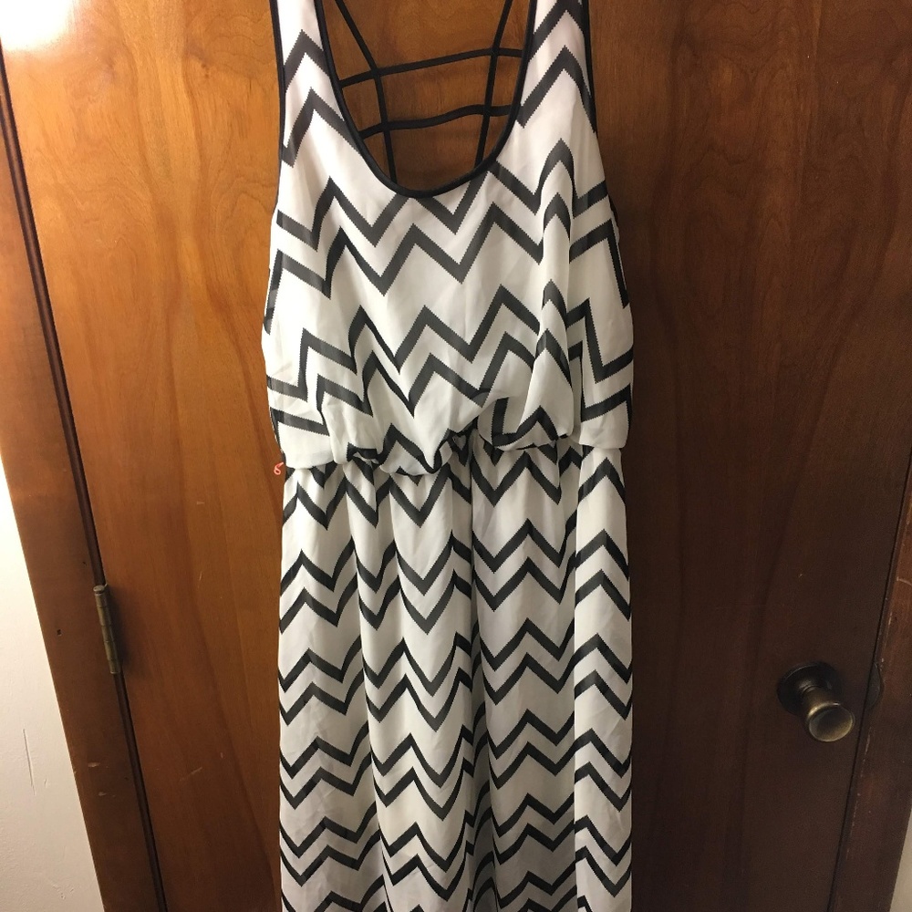 Chevron Maxi-Dress